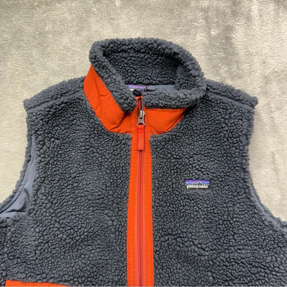 Patagonia‎ Charcoal and Rust Fleece Vest